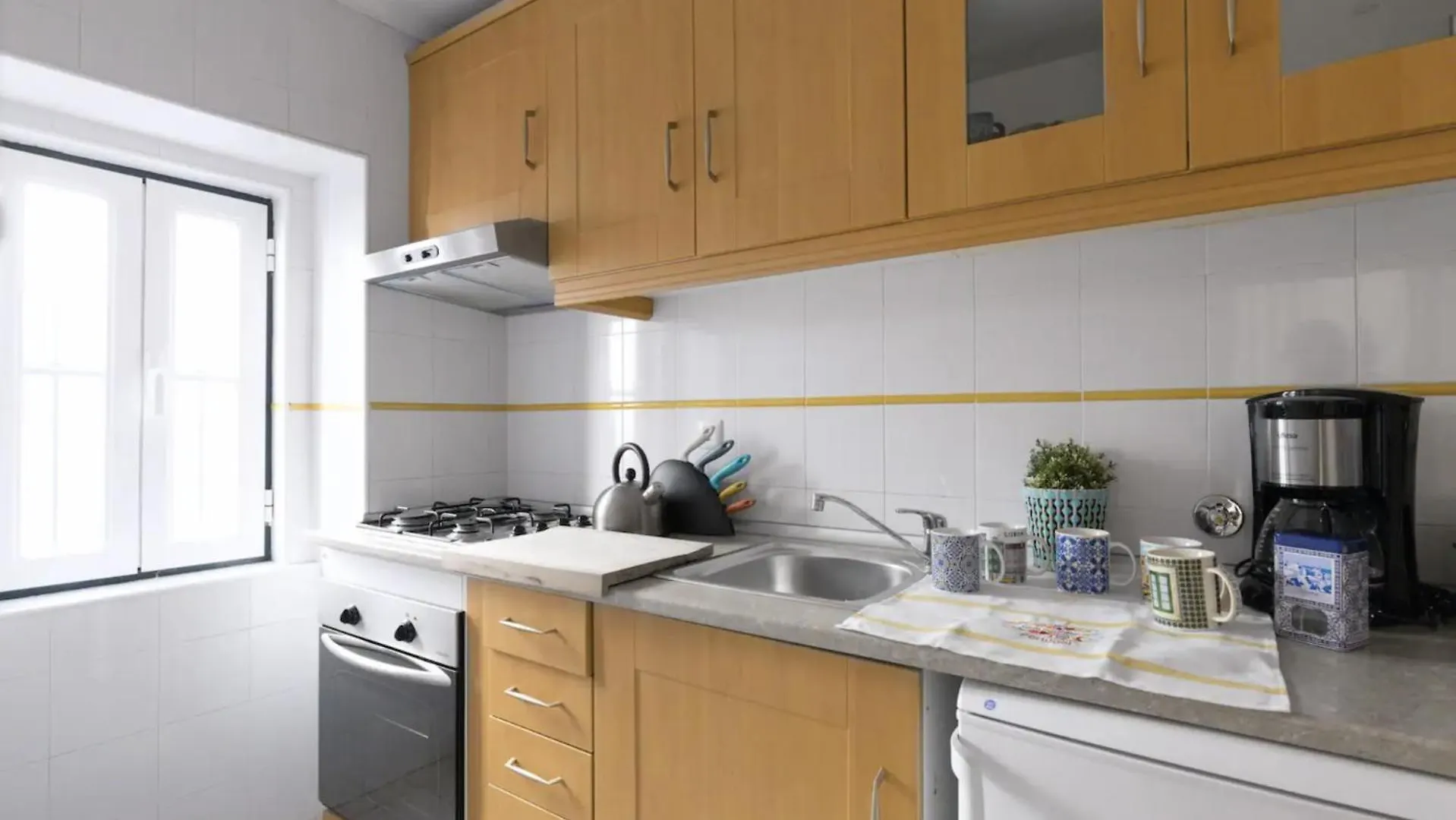 Alfama Vibes Apartments Лиссабон